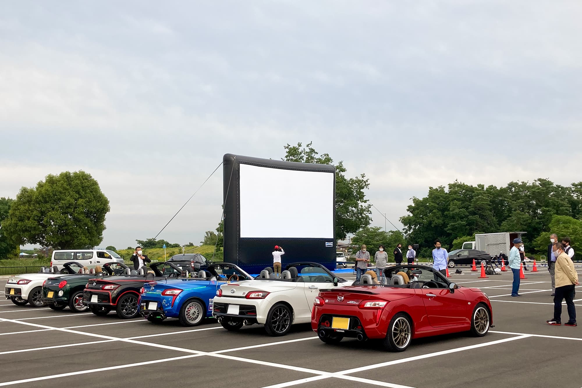 映画「ブルーヘブンを君に」ドライブインシアター特別上映会
