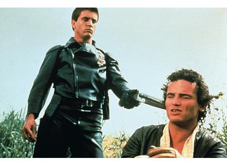 新利府｜マッドマックス（1979）｜イオンシネマ